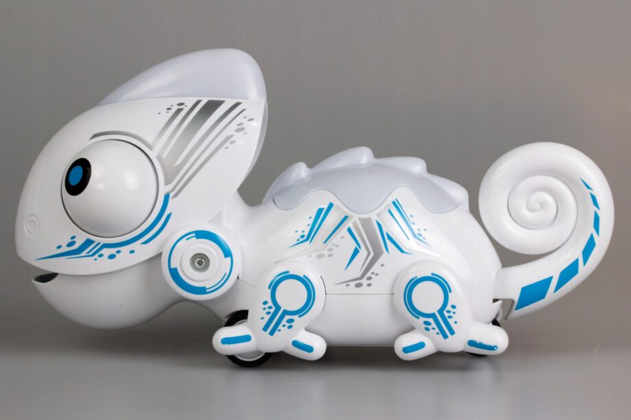 SILVERLIT ROBO KAMELEON STEROWANY PILOTEM ZMIANA KOLORU 3+