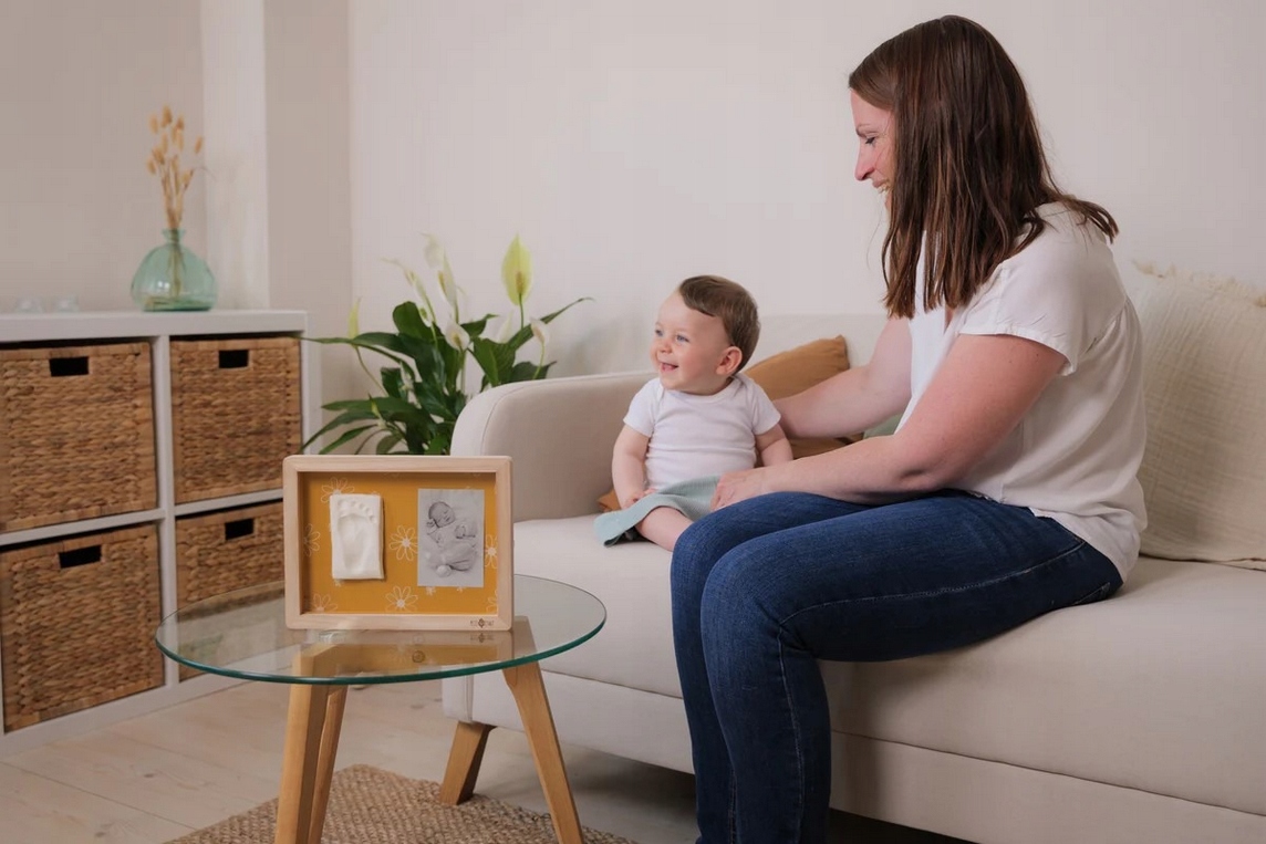 PETIT ARTICHAUT RAMKA NA ZDJĘCIE I ODCISK RĄCZKI NÓŻKI KWIATY