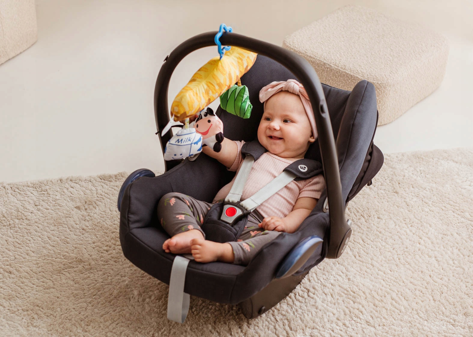 BALIBAZOO ZAWIESZKA KRÓWKA NA WSI PISZCZAŁKA GRZECHOTKA DZWONECZEK 0M+