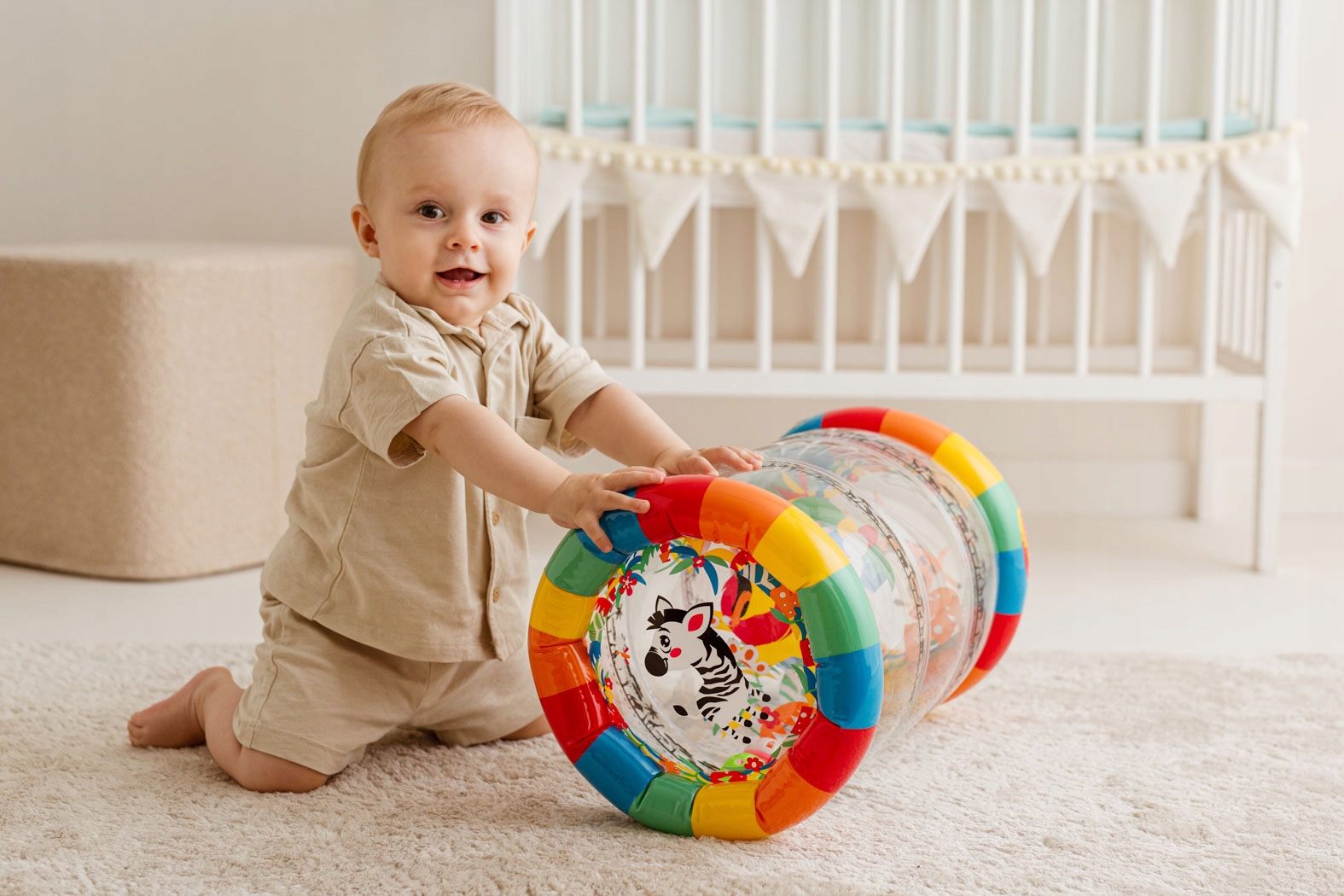 TULIFUN DMUCHANY ROLER DO NAUKI RACZKOWANIA 44CM GRZECHOCZĄCE PIŁECZKI