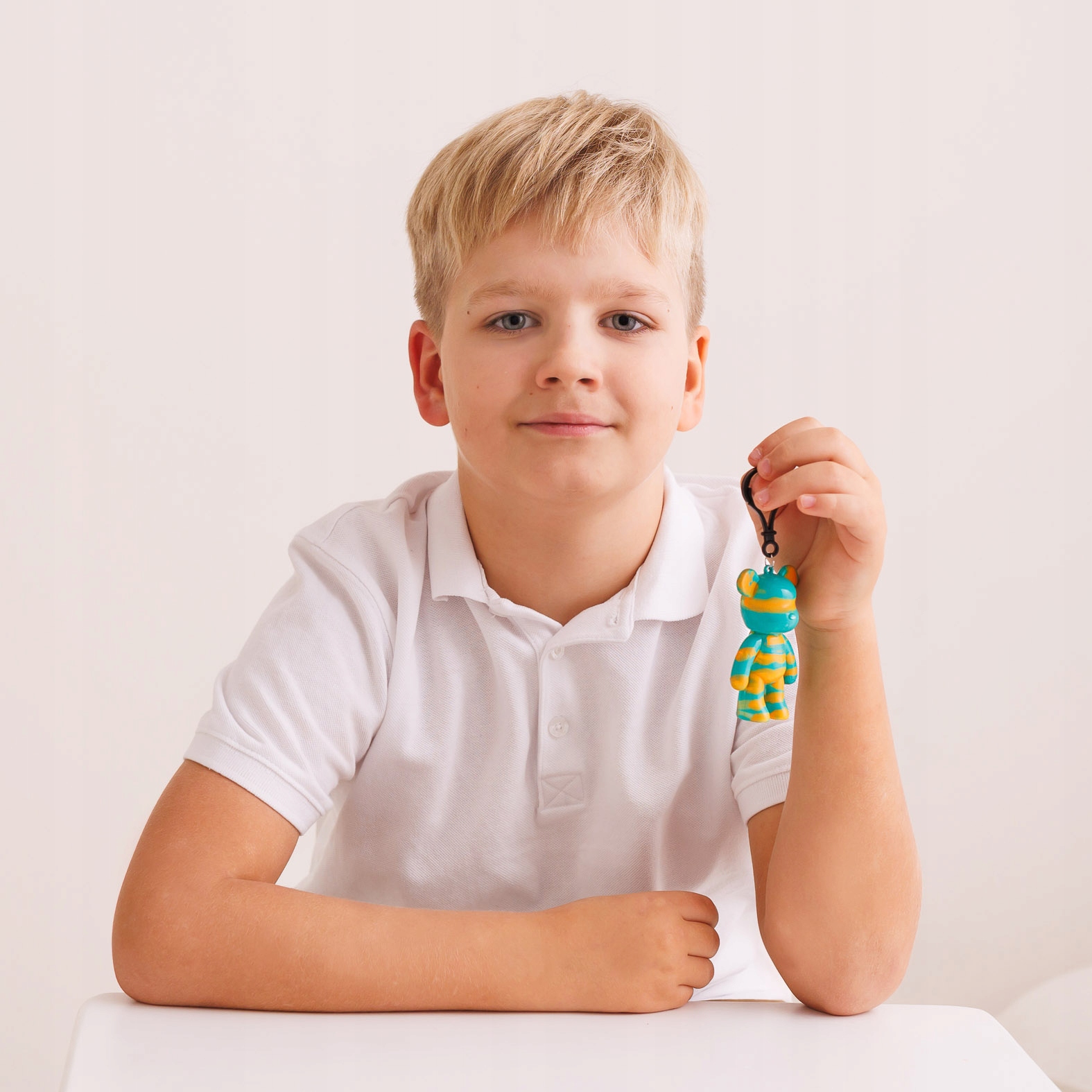 DUMEL MAGICZNE MALOWANIE MISIOWE BRELOCZKI ZESTAW DO MALOWANIA