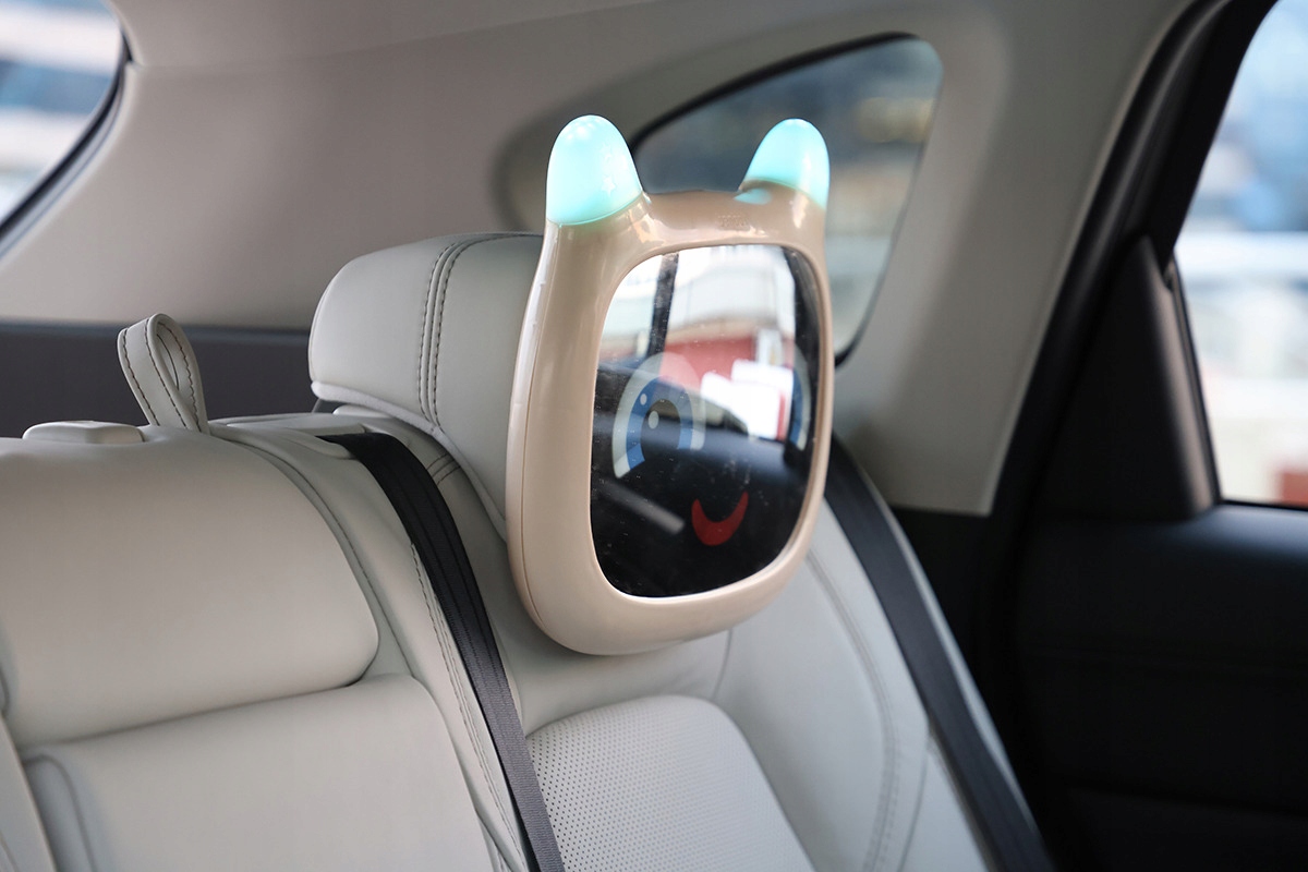 BENBAT LUSTERKO AKTYWNE OLY DO SAMOCHODU MELODIE EFEKTY DŹWIĘKOWE BEŻOWE