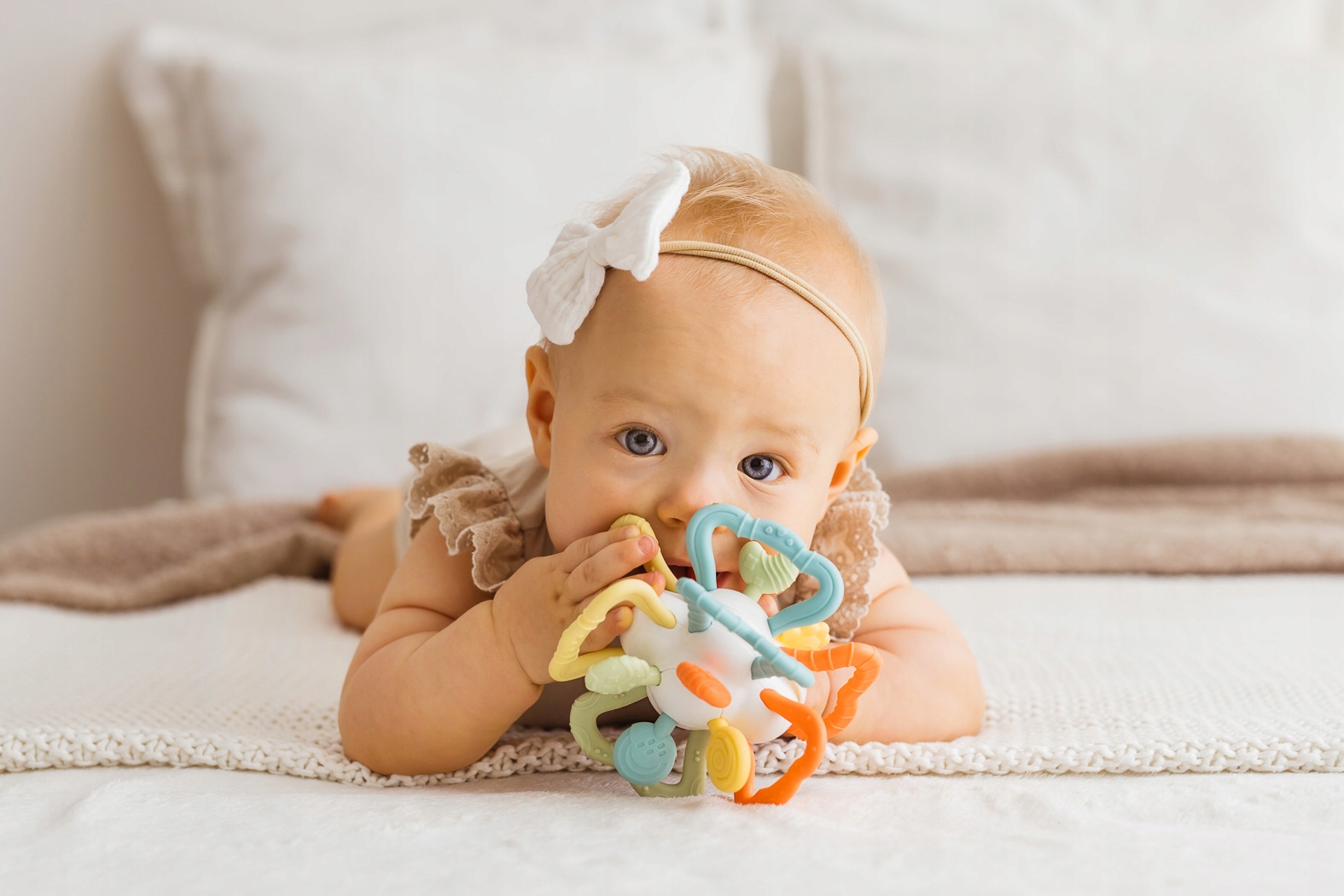 TULIFUN TERKOTEK PASTELOWY Z GRYZAKAMI 3M+