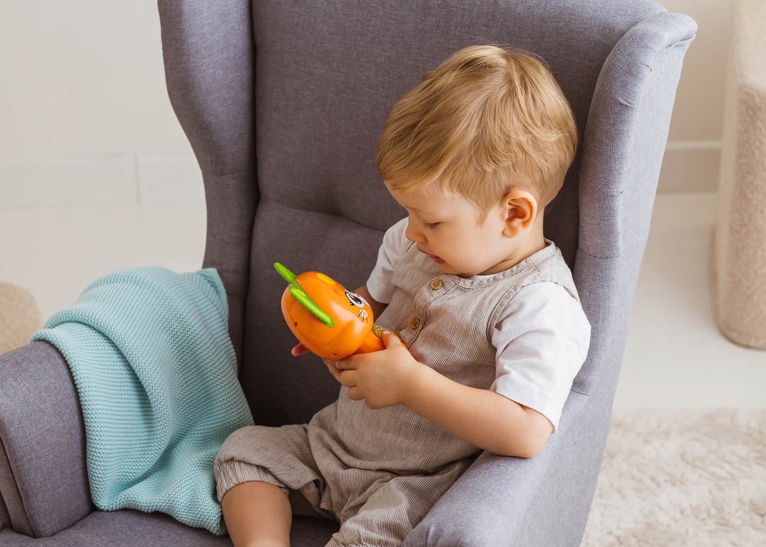 DUMEL ZABAWKA INTERAKTYWNA SZALONY KOCIAK PIOSENKI ŚWIECI 12M+