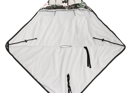 SENSILLO OTULACZ KOCYK DO FOTELIKA VELVET BAWEŁNA KWIATY CZARNE