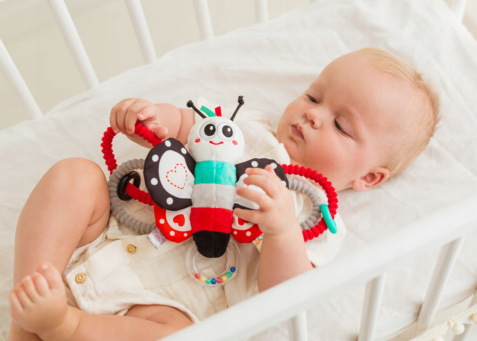 BALIBAZOO GRZECHOTKA MOTYL ANTEK DZWONECZEK ZRÓŹNICOWANE MATERIAŁY 0M+