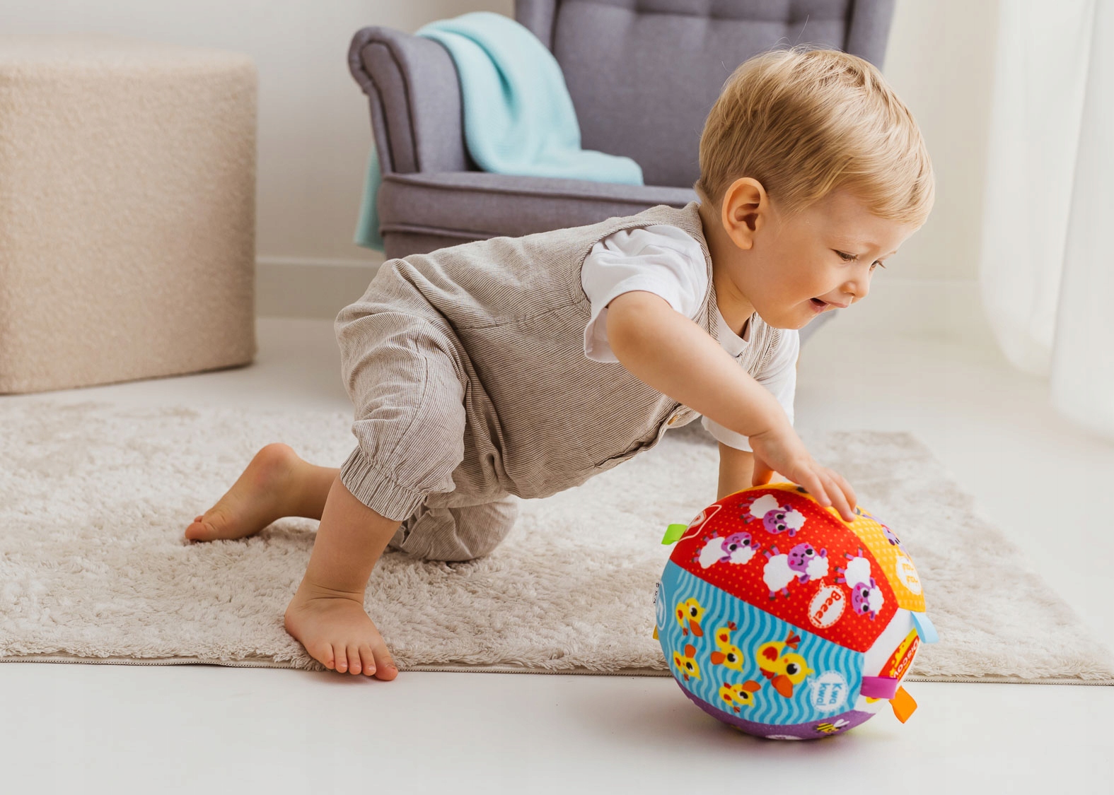 DUMEL PIŁKA PEŁNA DŹWIĘKÓW MELODIE OBRAZKI ZWIERZĄT 3M+