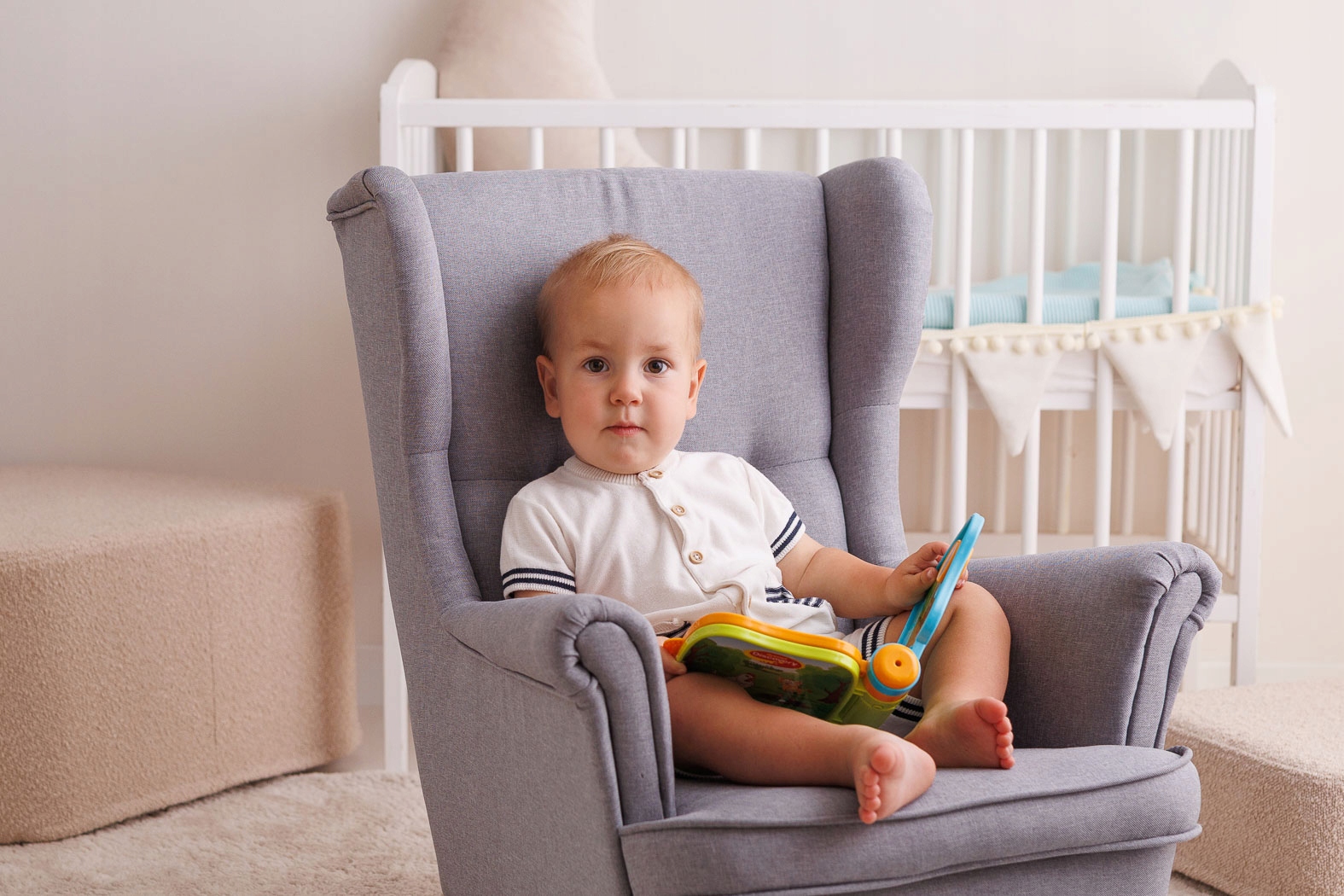 DUMEL KSIĄŻECZKA ROZŚPIEWANE ZWIERZĄTKA RYMOWANKI ODGŁOSY ZWIRZĄT 6M+