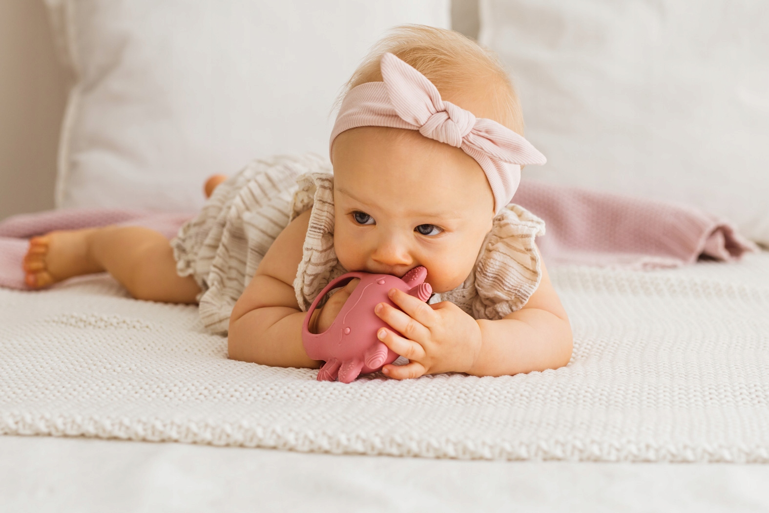 GiliGums GRYZAK SILIKONOWY AKSOLOTL RÓŻOWY NA ZĄBKOWANIE